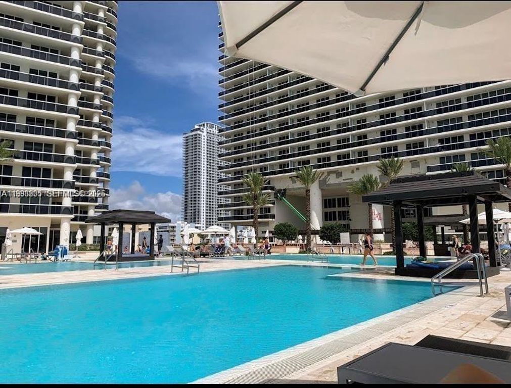 1830 S Ocean Dr 2011, Hallandale Beach, FL 33009