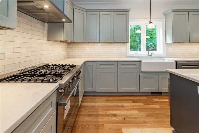 44 Saddlebrook Drive, Warwick, RI 02818