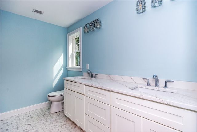 44 Saddlebrook Drive, Warwick, RI 02818