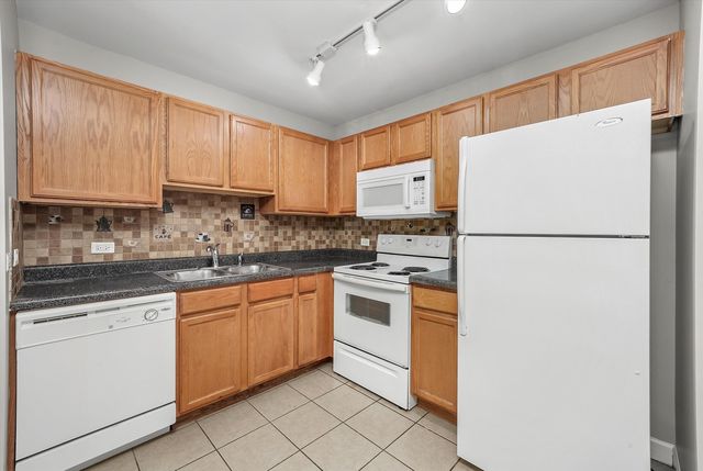 3423 Ridgeland Avenue 201, Berwyn, IL 60402