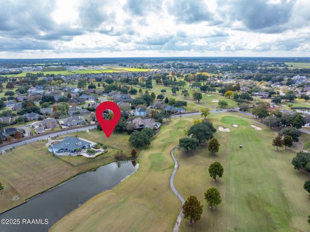 406 Le Triomphe Parkway, Broussard, LA 70518