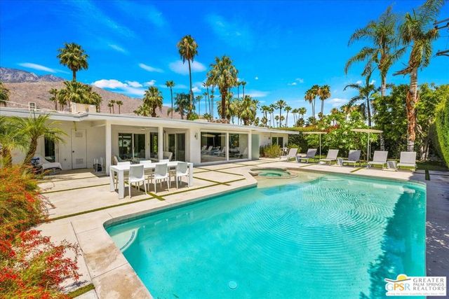 1250 S Paseo De Marcia, Palm Springs, CA 92264