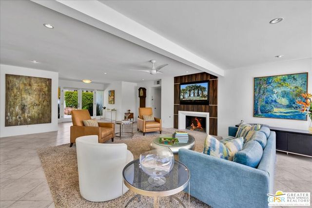 1250 S Paseo De Marcia, Palm Springs, CA 92264