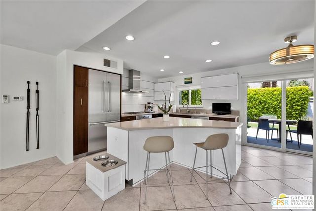 1250 S Paseo De Marcia, Palm Springs, CA 92264