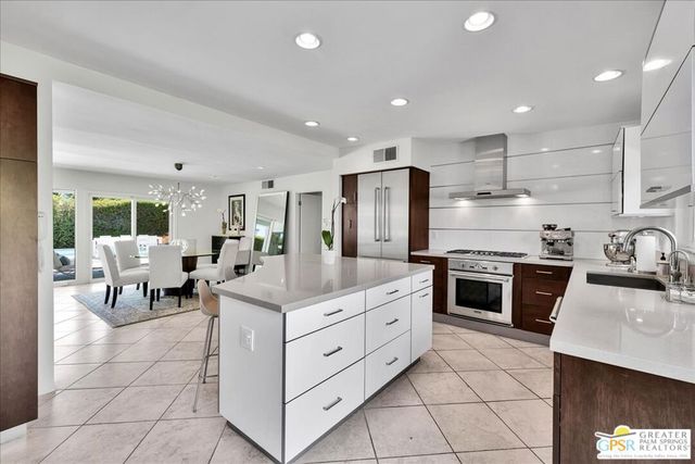 1250 S Paseo De Marcia, Palm Springs, CA 92264