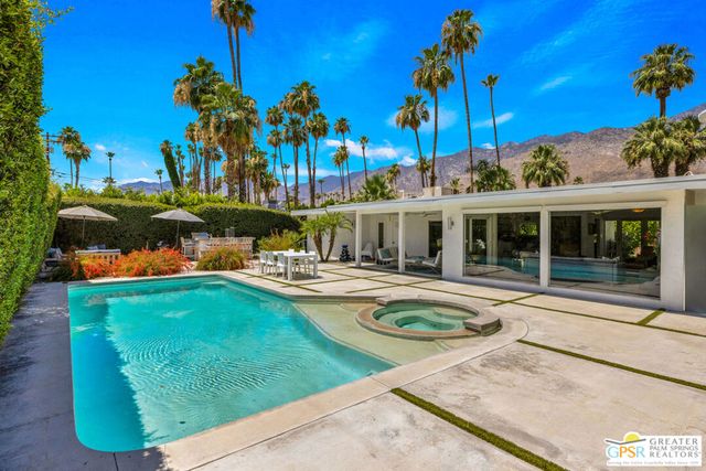 1250 S Paseo De Marcia, Palm Springs, CA 92264