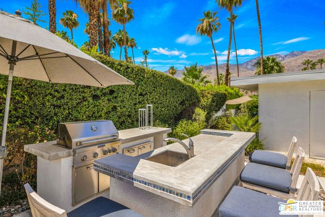 1250 S Paseo De Marcia, Palm Springs, CA 92264