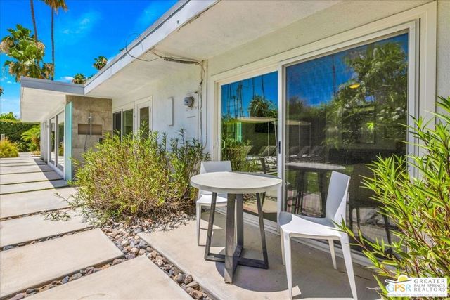 1250 S Paseo De Marcia, Palm Springs, CA 92264