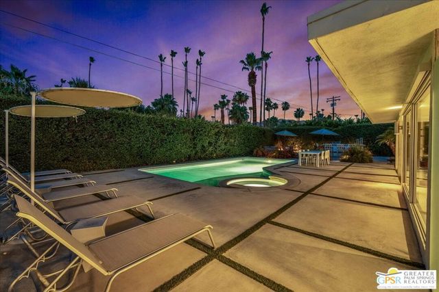 1250 S Paseo De Marcia, Palm Springs, CA 92264