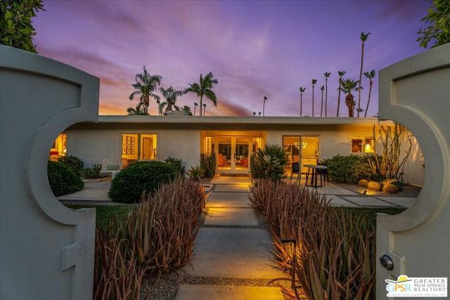 1250 S Paseo De Marcia, Palm Springs, CA 92264