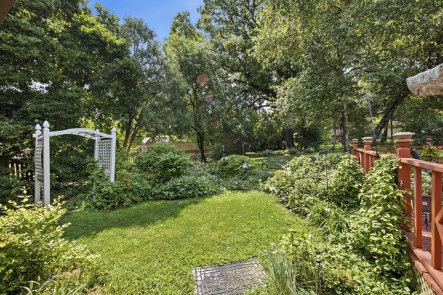 1215 Forest Drive, Elgin, IL 60123