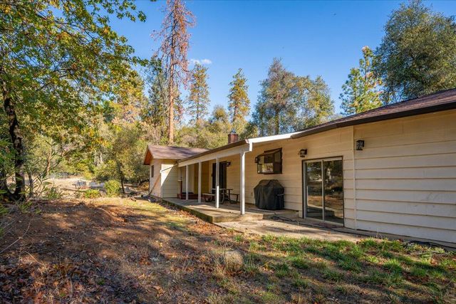 18142 Ranchera Road, Shasta Lake, CA 96019