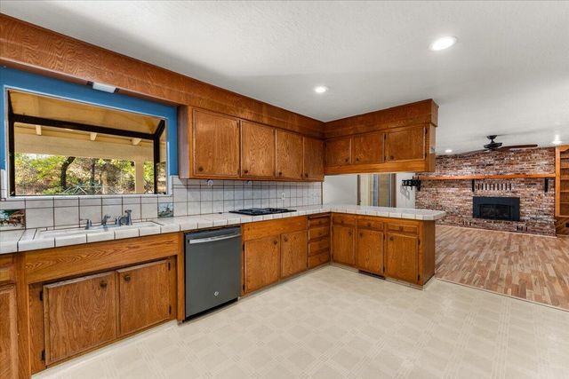 18142 Ranchera Road, Shasta Lake, CA 96019