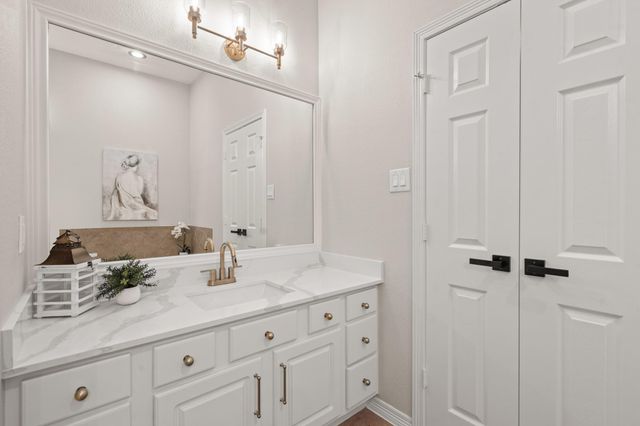 917 Sweet Pine Drive, Katy, TX 77450
