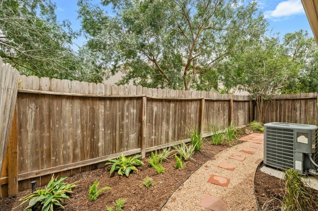 917 Sweet Pine Drive, Katy, TX 77450