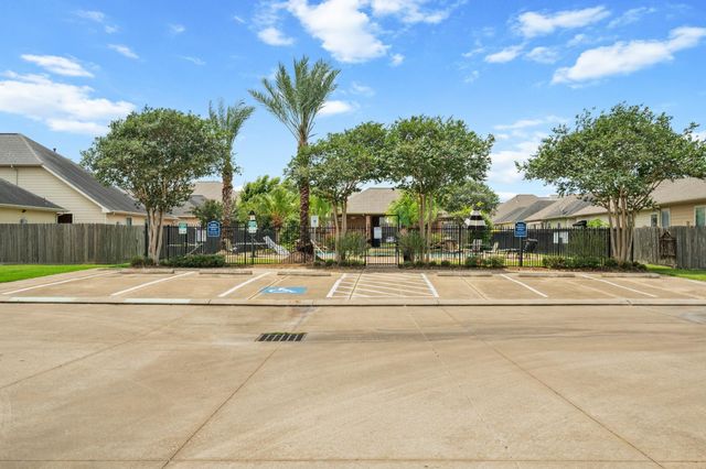 917 Sweet Pine Drive, Katy, TX 77450