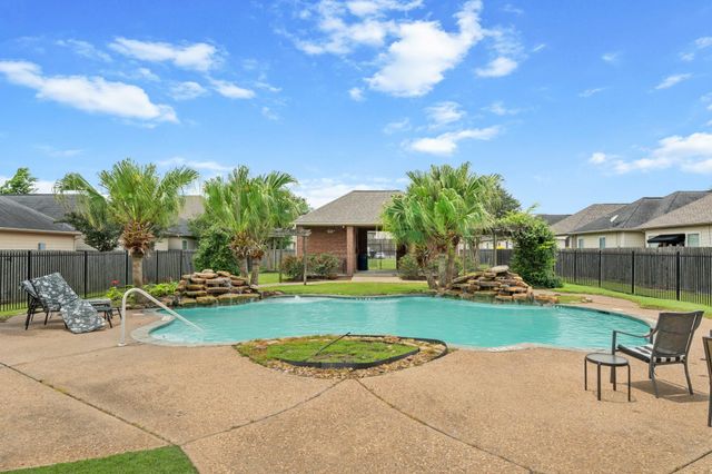 917 Sweet Pine Drive, Katy, TX 77450