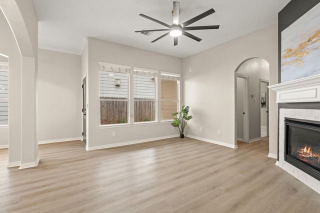 917 Sweet Pine Drive, Katy, TX 77450