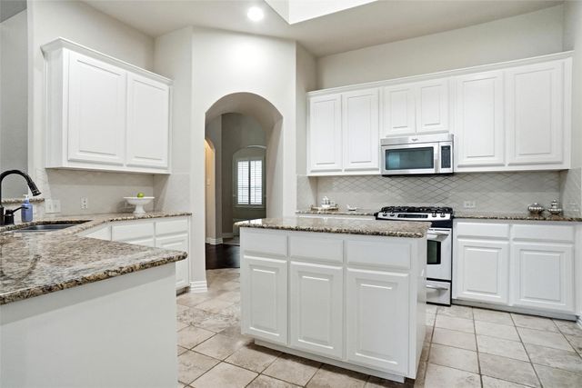 4813 Sam Bass Court, Fort Worth, TX 76244