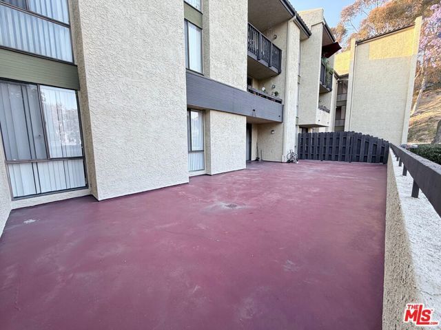 4000 Via Marisol 105, Los Angeles, CA 90042