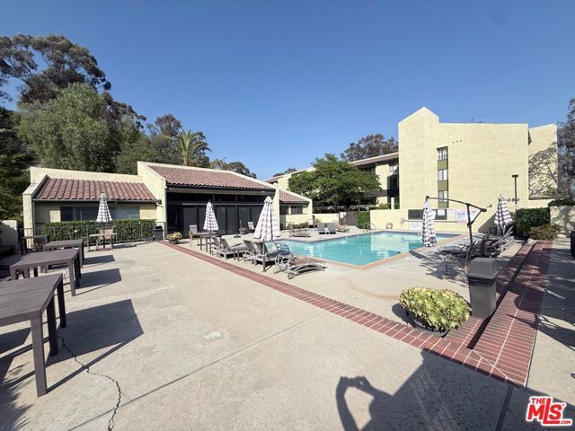 4000 Via Marisol 105, Los Angeles, CA 90042