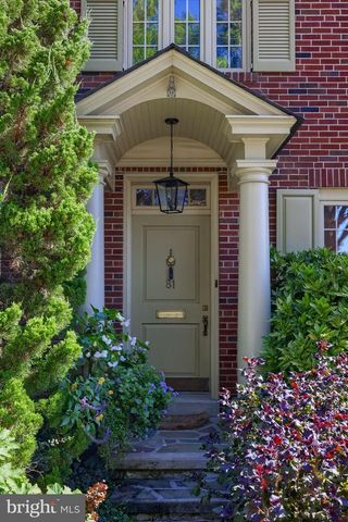 81 S LINDEN ST, Manheim, PA 17545