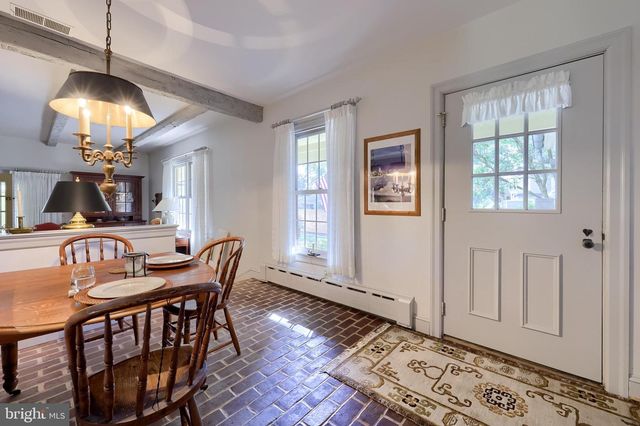 81 S LINDEN ST, Manheim, PA 17545