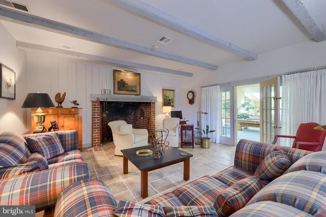 81 S LINDEN ST, Manheim, PA 17545