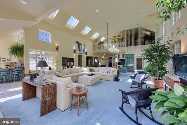 81 S LINDEN ST, Manheim, PA 17545