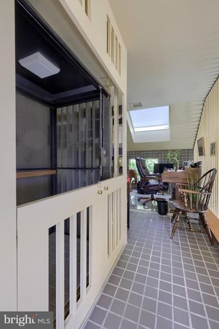 81 S LINDEN ST, Manheim, PA 17545