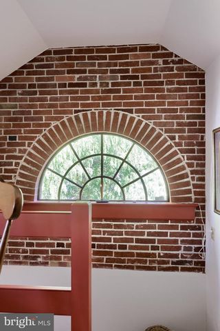 81 S LINDEN ST, Manheim, PA 17545