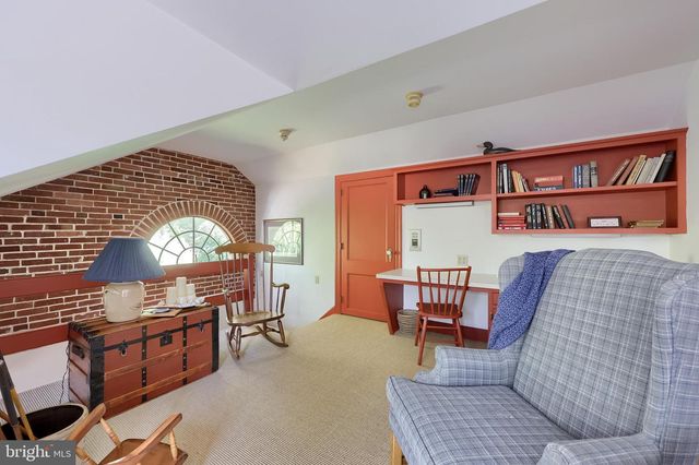 81 S LINDEN ST, Manheim, PA 17545