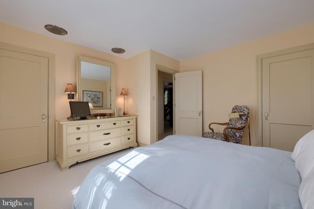 81 S LINDEN ST, Manheim, PA 17545