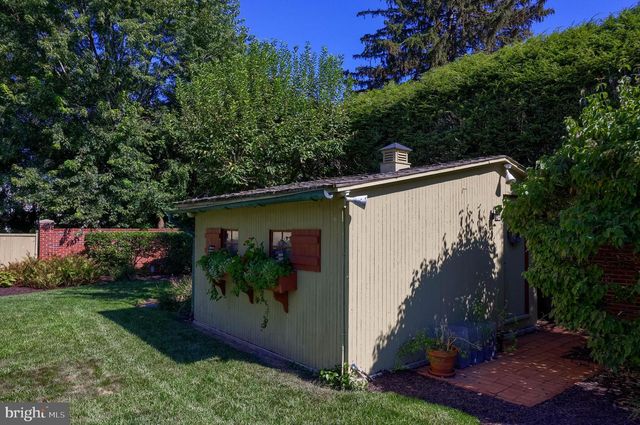 81 S LINDEN ST, Manheim, PA 17545