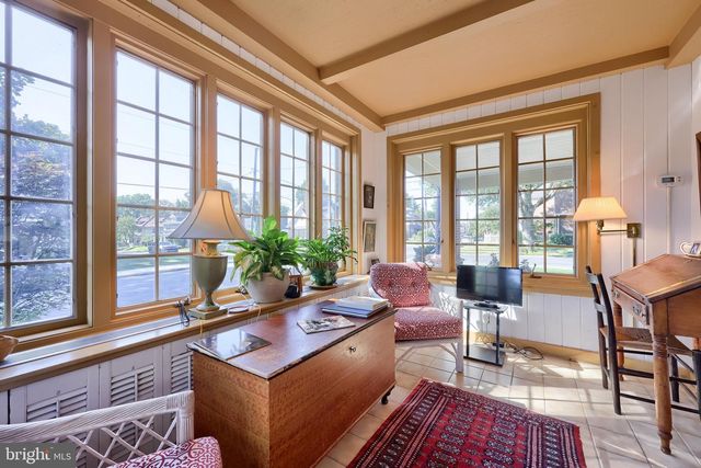 81 S LINDEN ST, Manheim, PA 17545