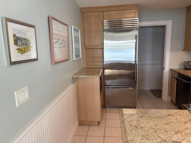 6039 E PEPPERTREE WAY 222, Sarasota, FL 34242