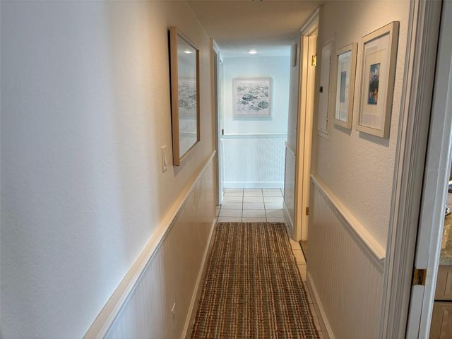 6039 E PEPPERTREE WAY 222, Sarasota, FL 34242