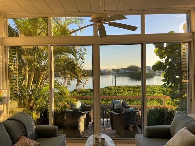 6039 E PEPPERTREE WAY 222, Sarasota, FL 34242