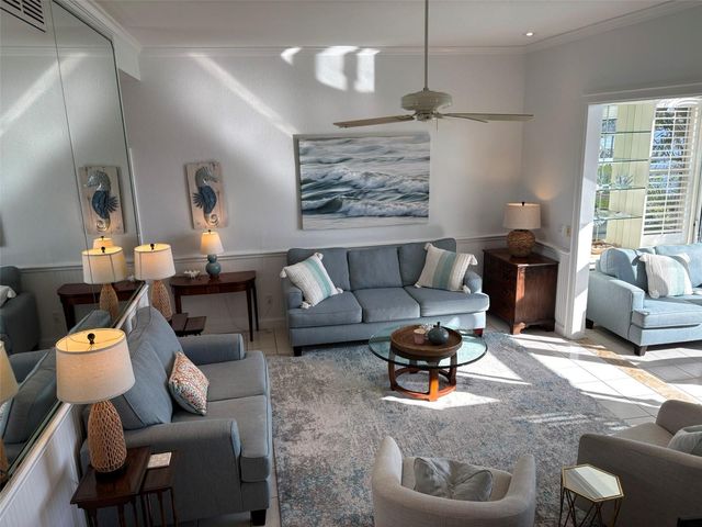 6039 E PEPPERTREE WAY 222, Sarasota, FL 34242