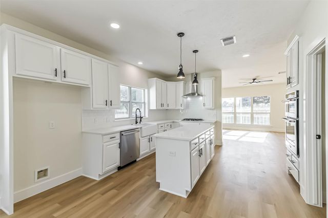 2284 Fm-1094, Sealy, TX 77474