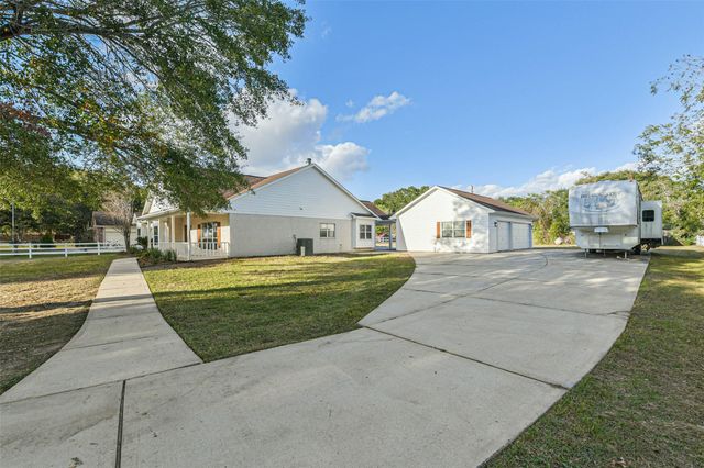 2284 Fm-1094, Sealy, TX 77474