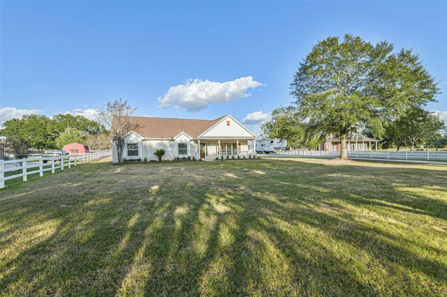 2284 Fm-1094, Sealy, TX 77474