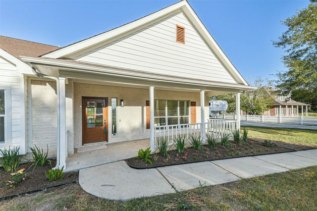 2284 Fm-1094, Sealy, TX 77474