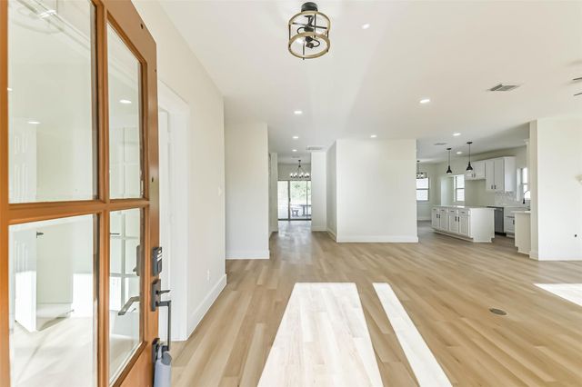 2284 Fm-1094, Sealy, TX 77474