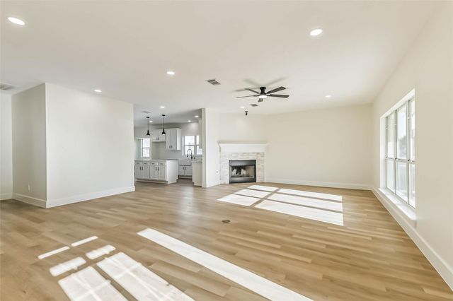 2284 Fm-1094, Sealy, TX 77474