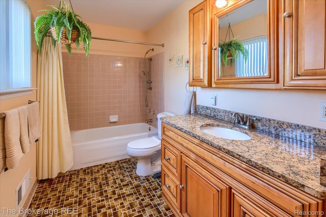 9538 Fenhill Drive, Mundy Township, MI 48439