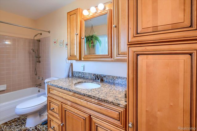 9538 Fenhill Drive, Mundy Township, MI 48439