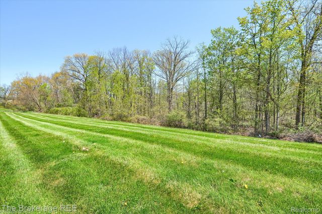 9538 Fenhill Drive, Mundy Township, MI 48439