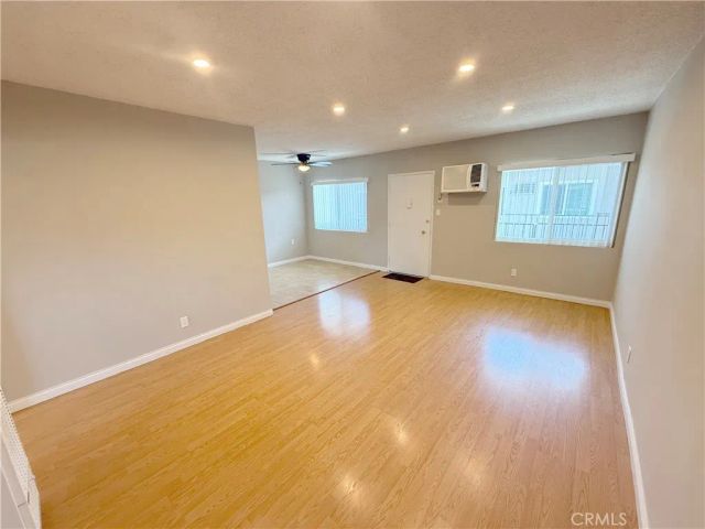 2306 Mira Vista Avenue 17, Montrose, CA 91020