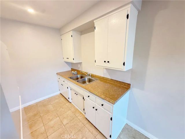 2306 Mira Vista Avenue 17, Montrose, CA 91020